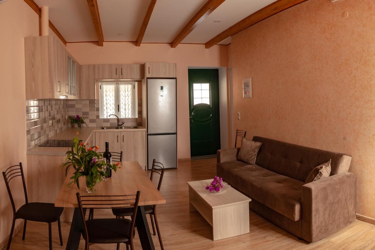 Spyran Apartment Marantochori Ngoại thất bức ảnh